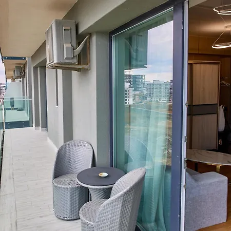 Apartment Serenis By Signature *